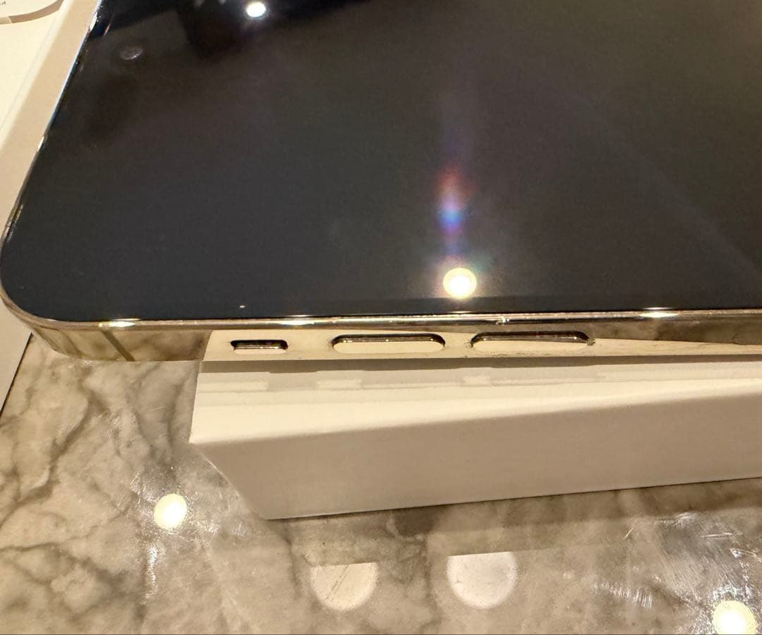 Apple iPhone 14 Pro ゴールド 本体　SIMフリー