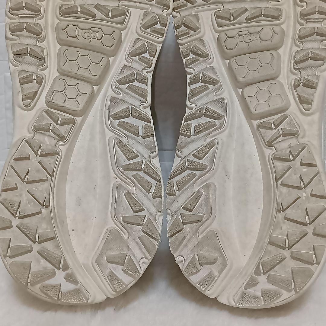 【即完売モデル】UGG CA805 厚底スニーカー 25.5cm ホワイト