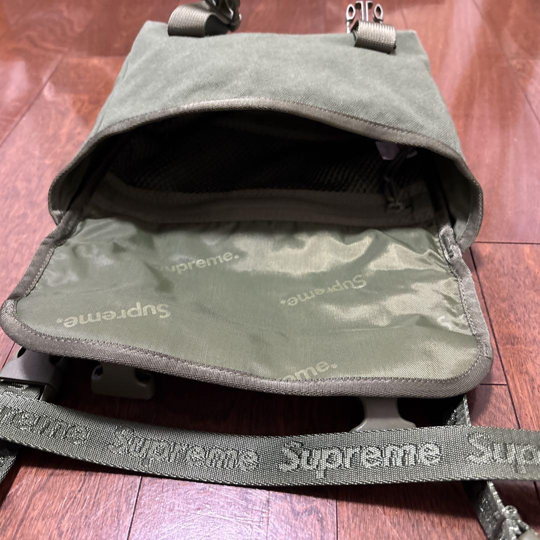 supreme ミニメッセンジャーバッグ オリーブ　ショルダーバッグ