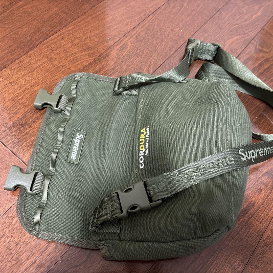 supreme ミニメッセンジャーバッグ オリーブ　ショルダーバッグ