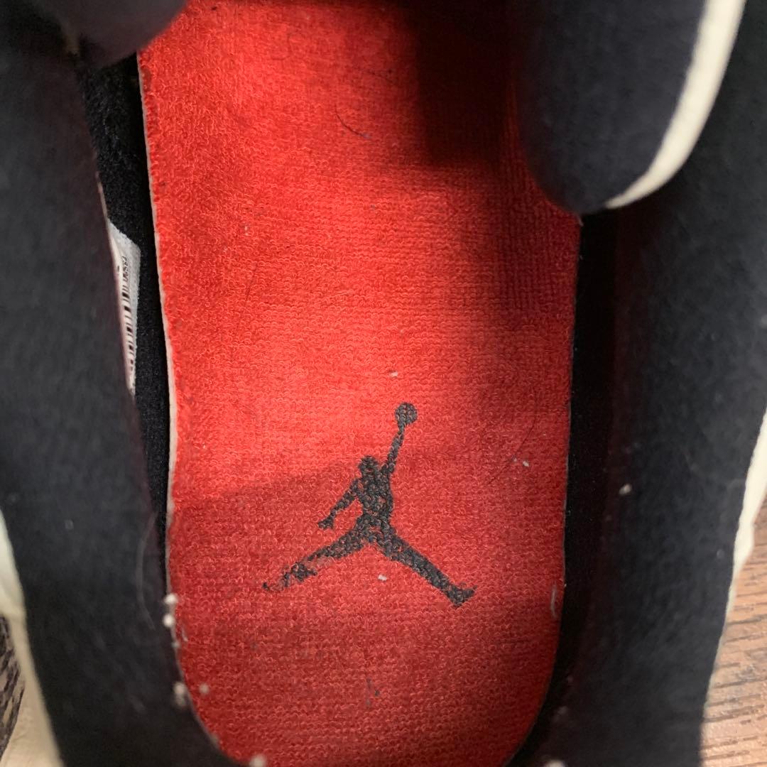 中古 Nike Air Jordan 11 Low Snakeskin