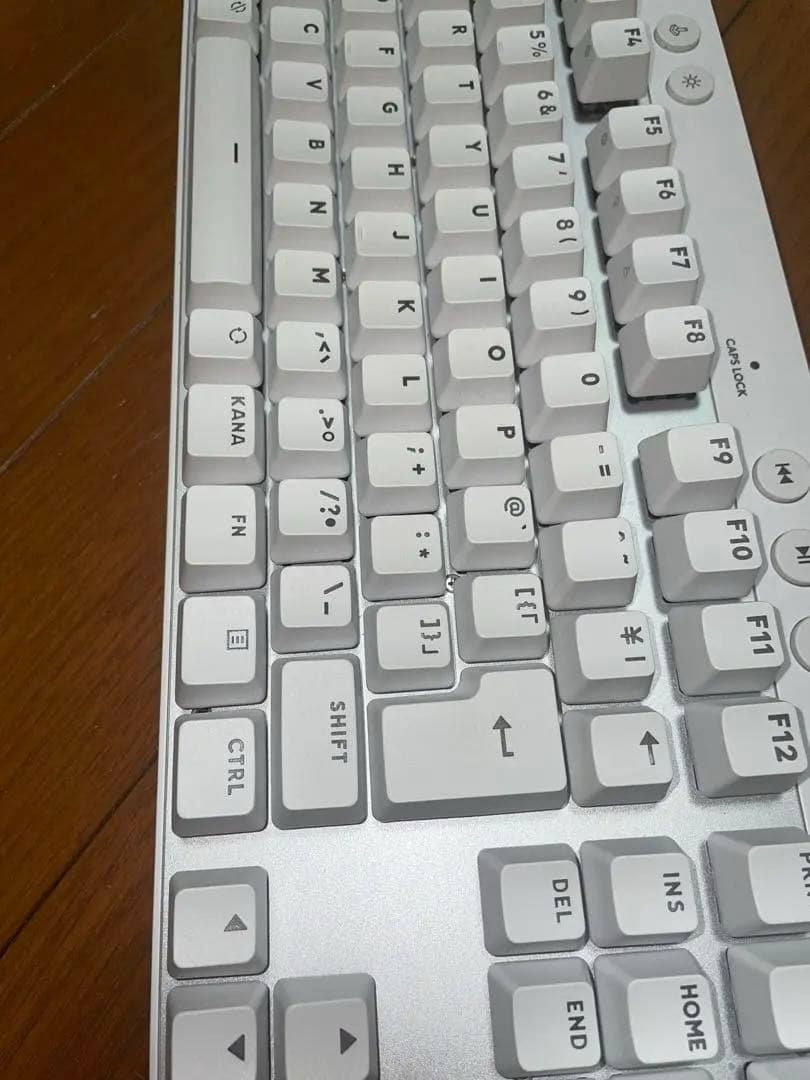 Logitech PRO X TKL RAPID ホワイトキーボード