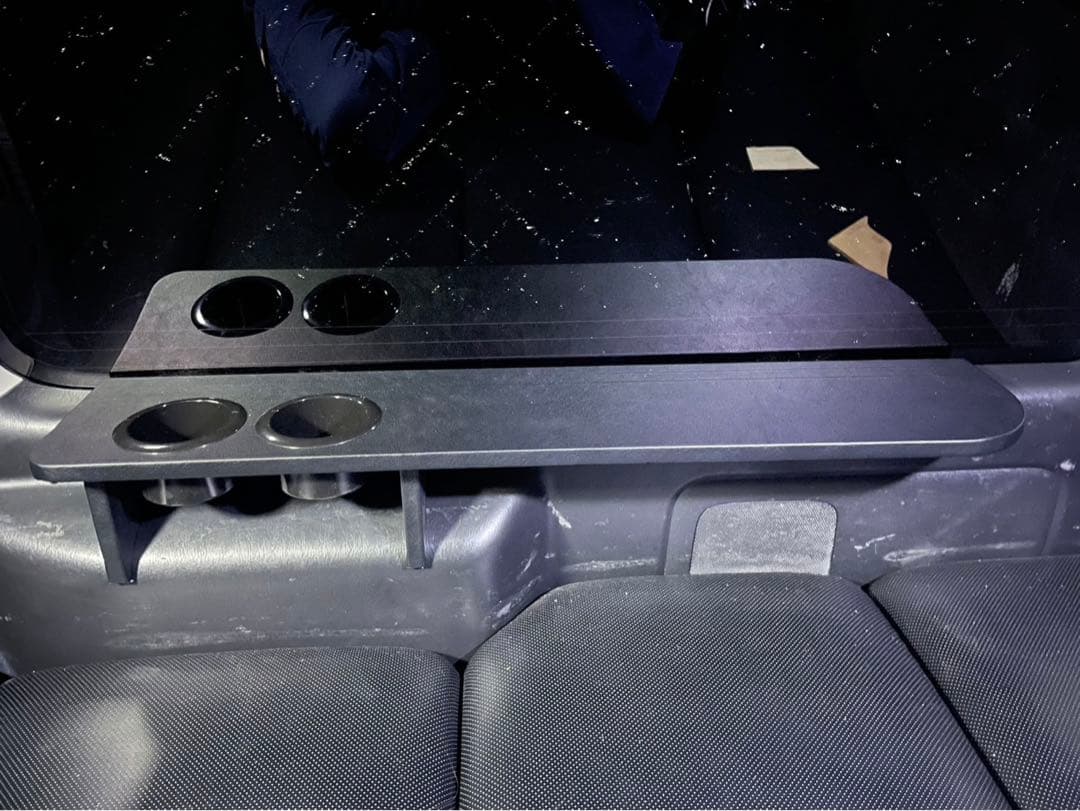 ハイエース　リアテーブル