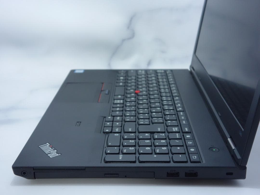 レノボThinkPad L560 i5 6300U 8GB 新品SSD256GB