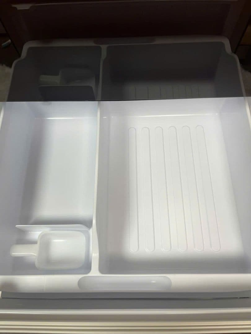 配送無料 美品 SHARP 冷蔵庫SJ-GW35G-R　2021年製