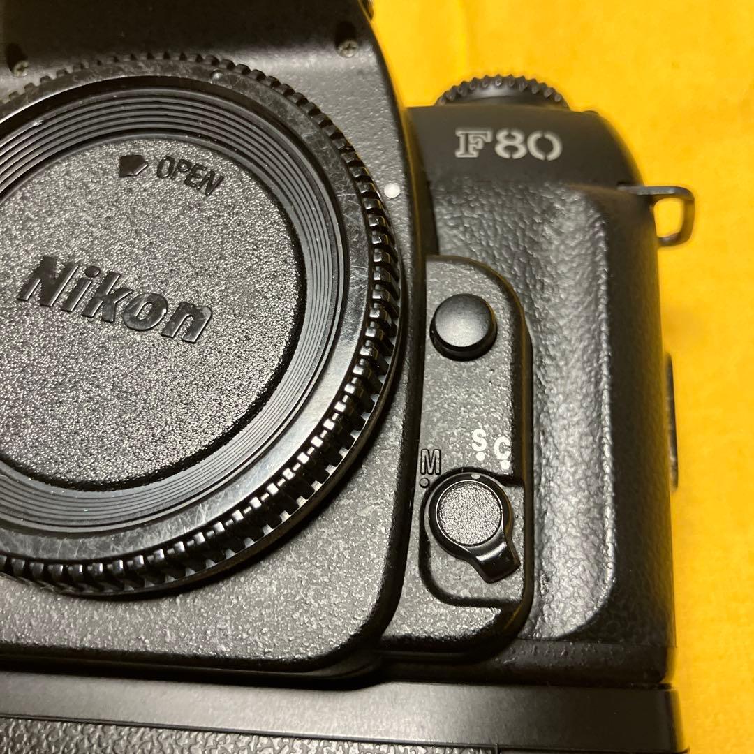 NIKON ニコンF80ボディ +バッテリーケースMB-16付