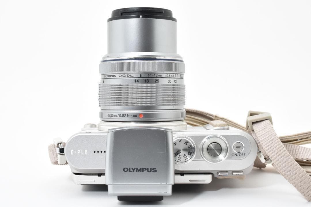 OLYMPUS オリンパス PEN E-PL8 ミラーレス一眼カメラ