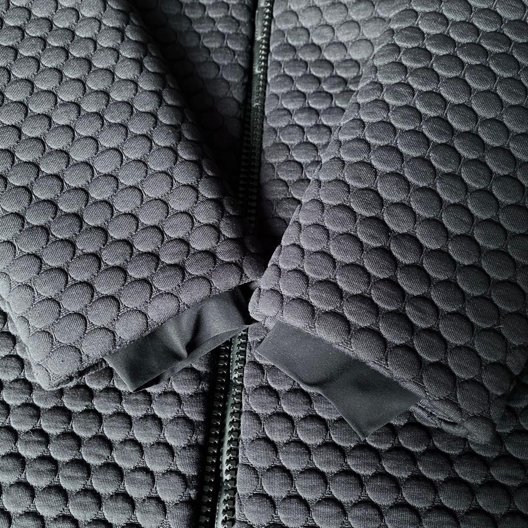 HERNOヘルノ LAMINARダウンコート 黒 フード付き19AW 定価20万