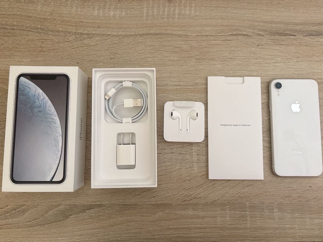 iPhoneXR 64GB ホワイト 未使用フィルム付