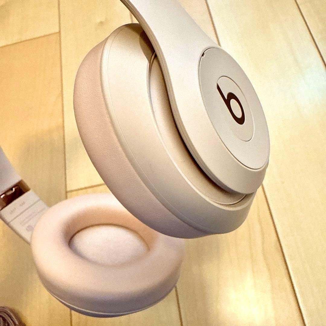 【未使用に近い】Beats Studio Pro Kim スペシャルエディション