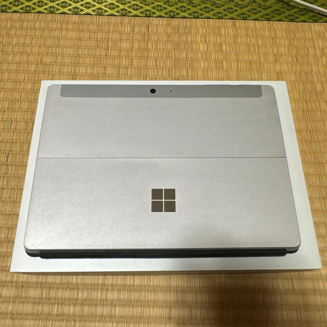 Microsoft Surface Go 本体 + キーボード