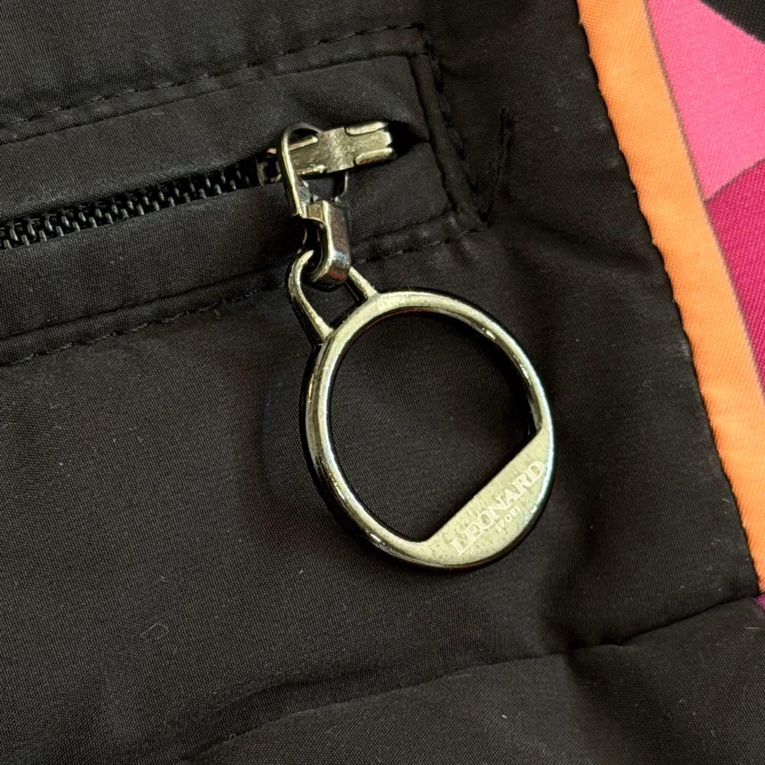 レオナール　ダウンコート　フェザー　フード　ロゴ刻印ボタン　日本製　ブラック　M