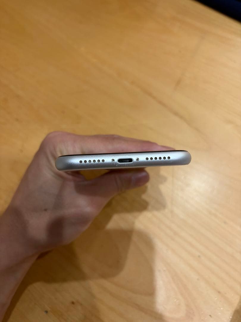 iPhone アイフォン テンアール iPhoneXR 本体　ホワイト