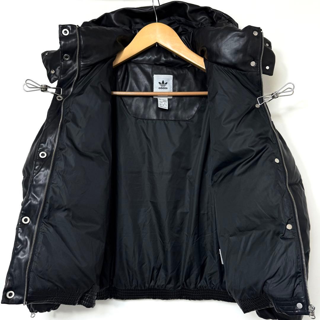adidas フェイクレザー ダウンジャケット　ブラック　M