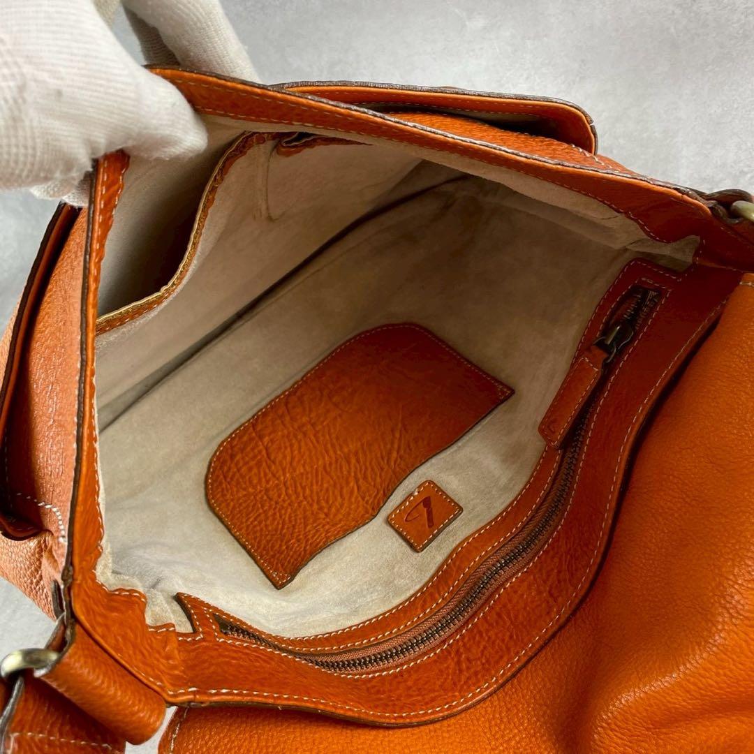 希少✨ 土屋鞄 メッセンジャーバッグ トーンオイルヌメ 斜め掛け A4可 レザー