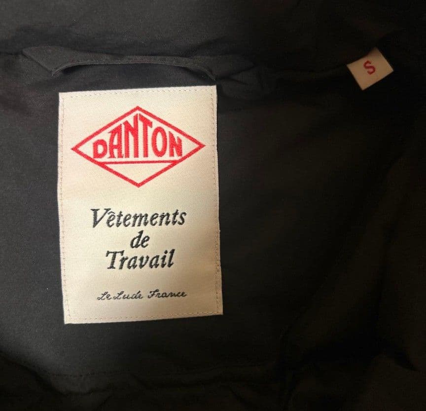 最終値下DANTONダントン スタンドカラー ジップアップ ダウンベストSサイズ