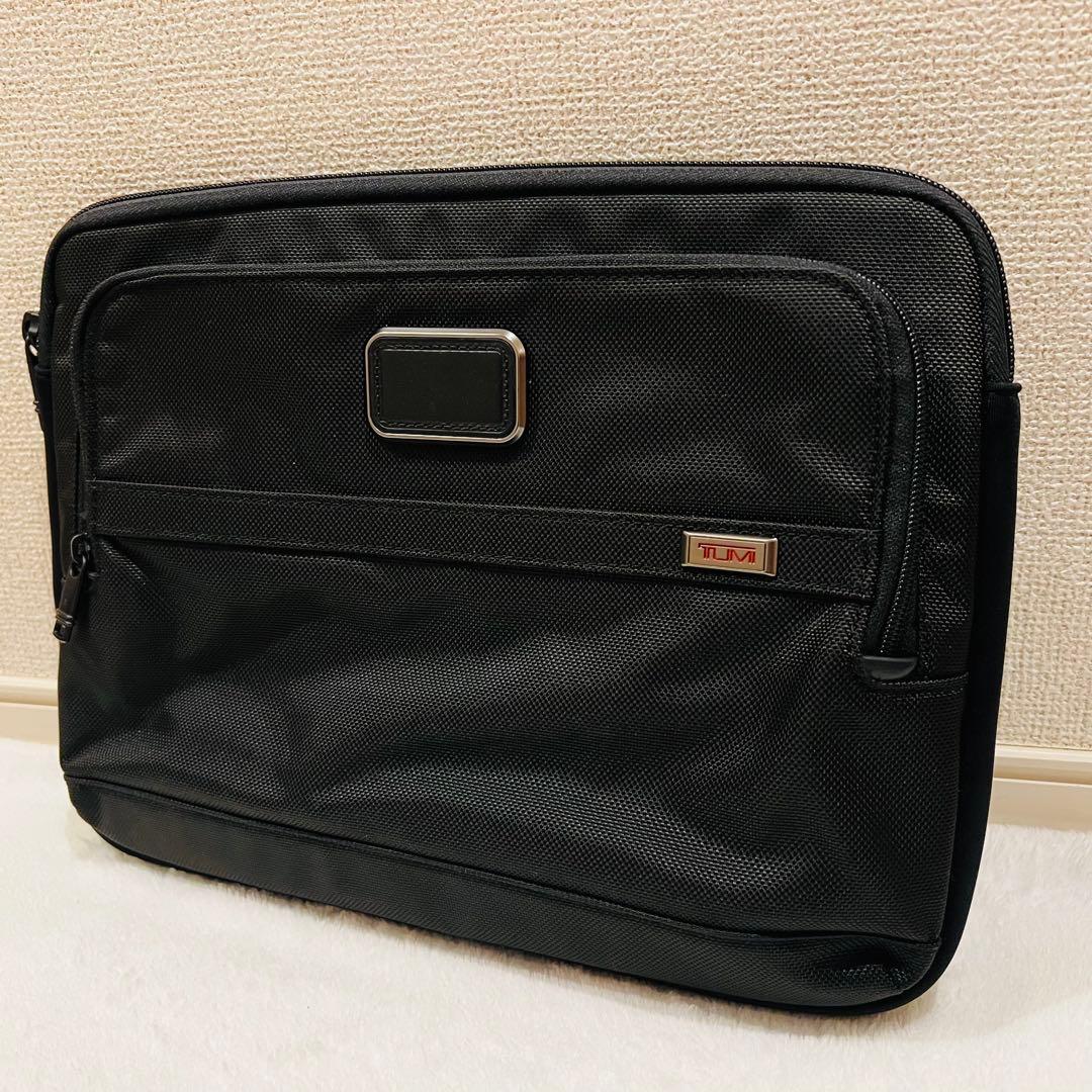 【未使用に近い】TUMI ALPHA3 PCケース ブラック A4サイズ収納可