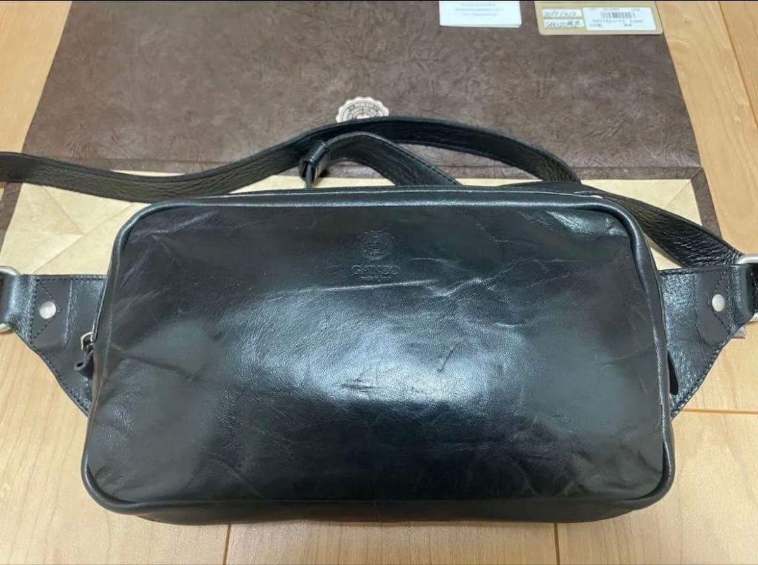 GANZO ガンゾ　SACCHETTO4 (サケット4) ボディバッグ　絶版品