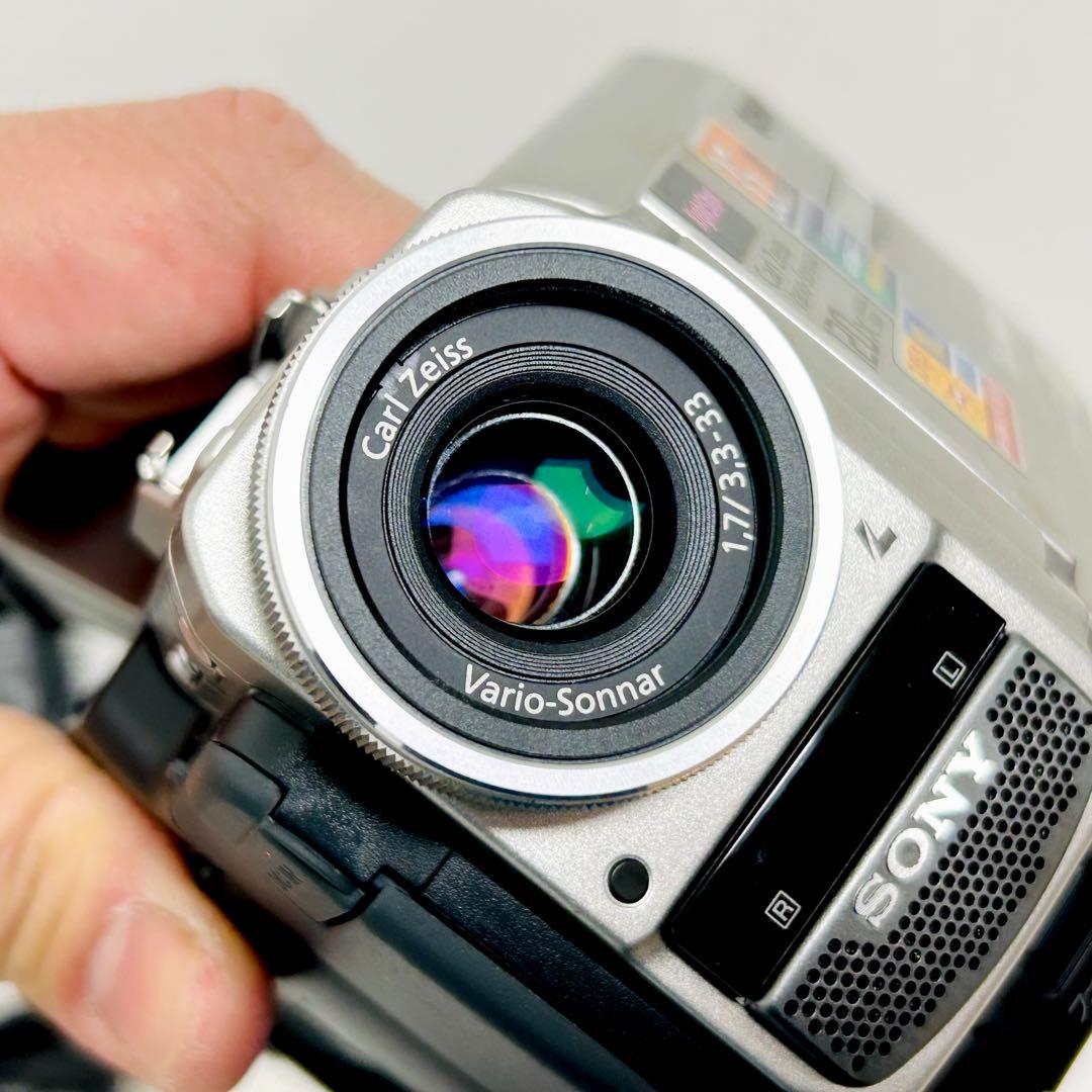 希少動作品 SONY miniDV ハンディカム DCR-TRV8 シルバー