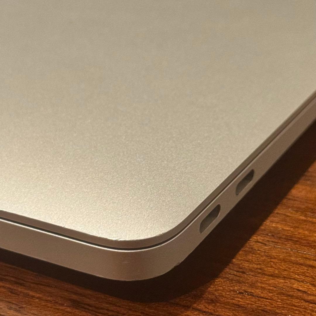 【即配】MacBookAir 13インチ M1 8GB/512GB SSD