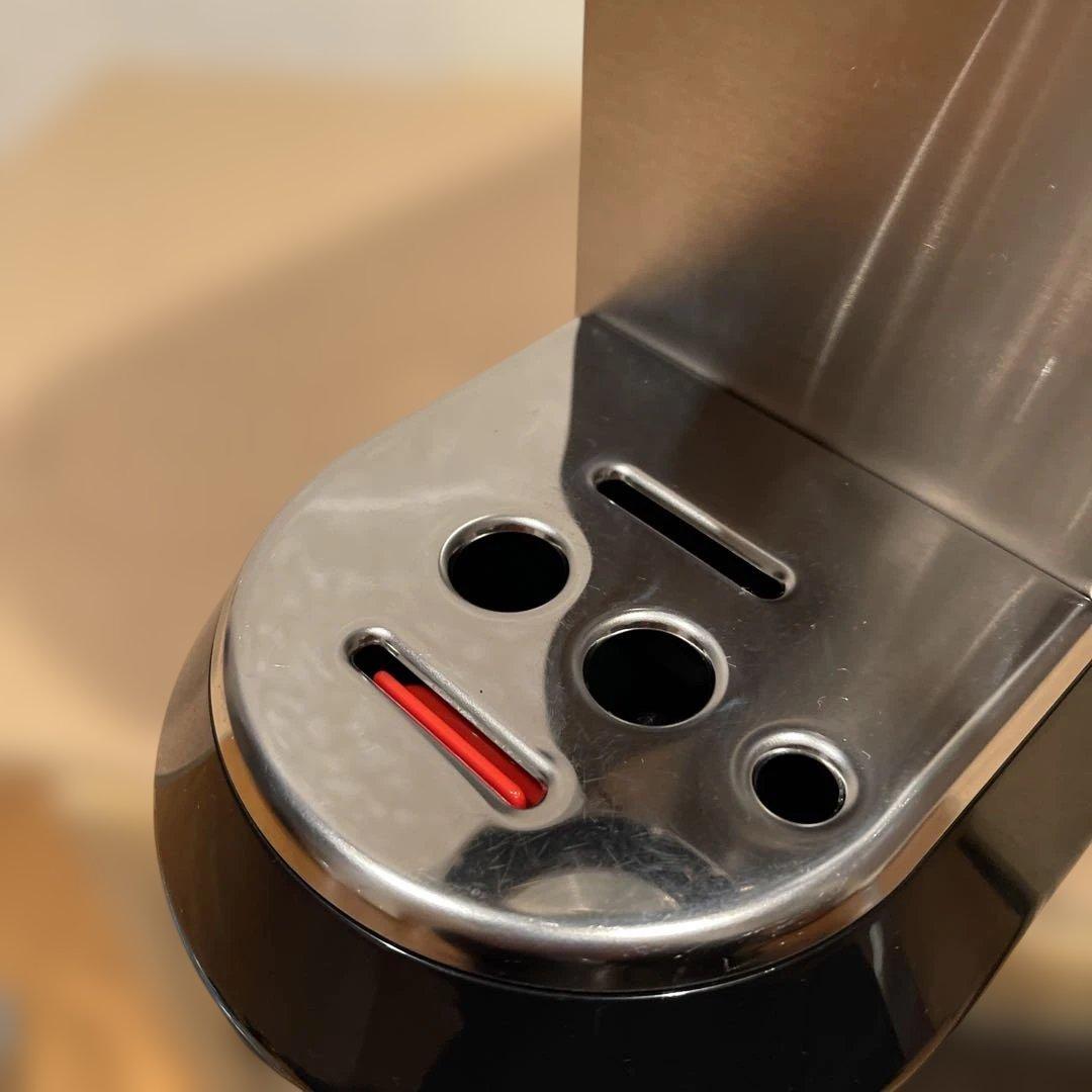 De'Longhi エスプレッソマシン シルバー/ブラック