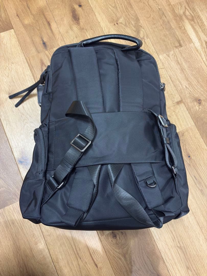 TUMI ブラック セリーナリュック196600DGM