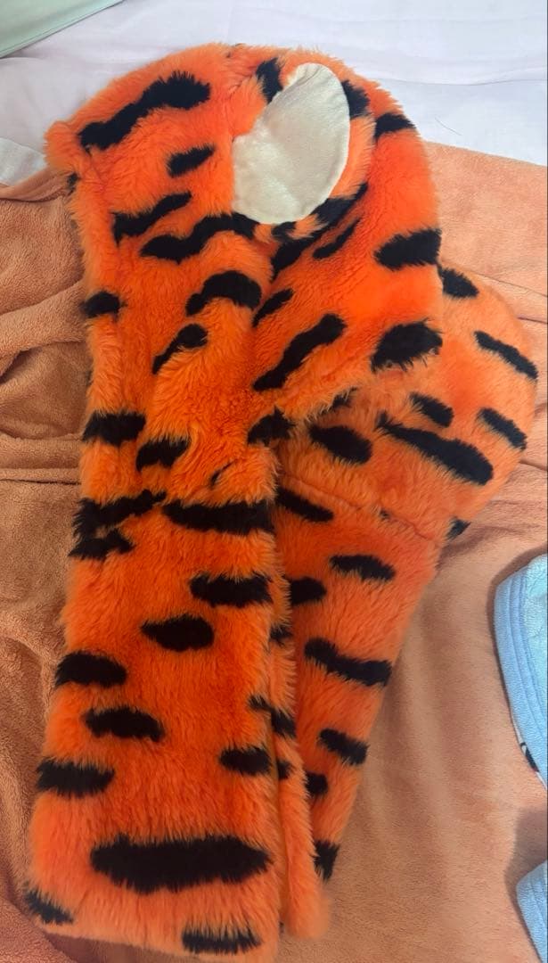 ディズニー マフラーキャップ ティガー