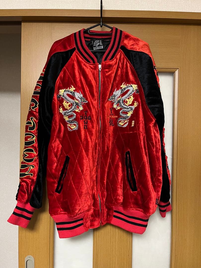 DOG TOWN BLACK DRAGON スカジャン　赤×黒