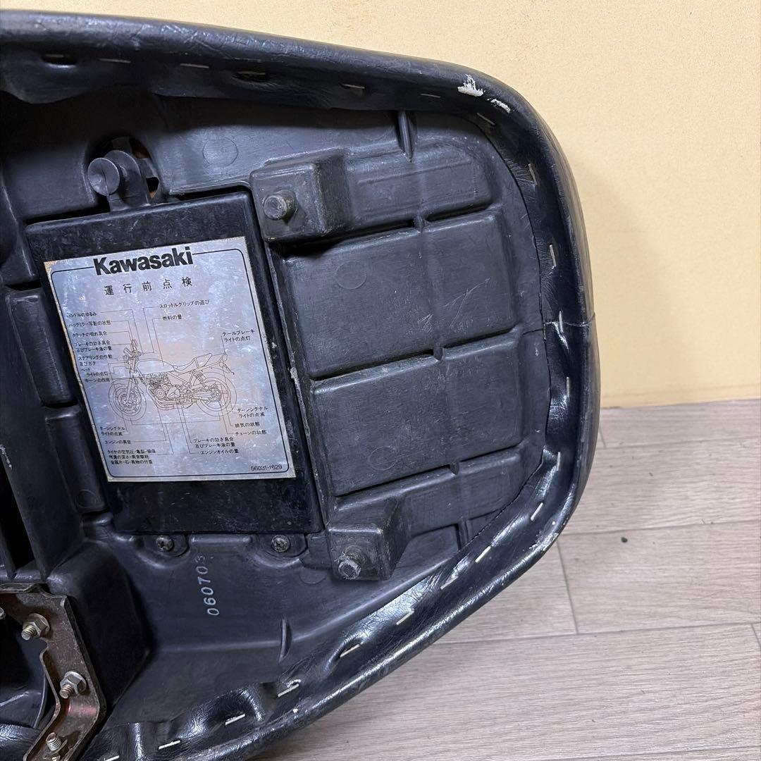 ゼファー400 純正バイク シート 黒 ゼファー400シート ZEPHYR