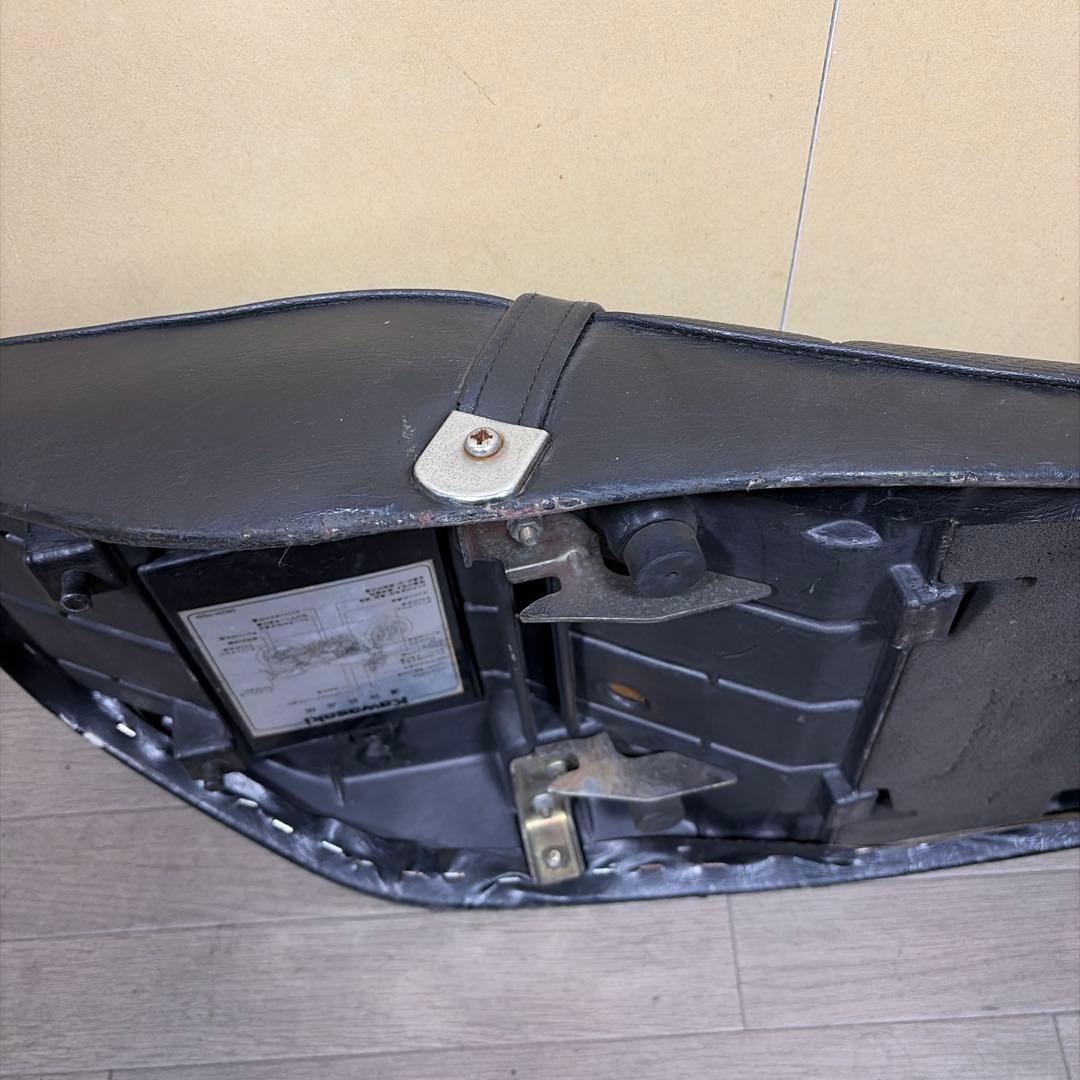 ゼファー400 純正バイク シート 黒 ゼファー400シート ZEPHYR