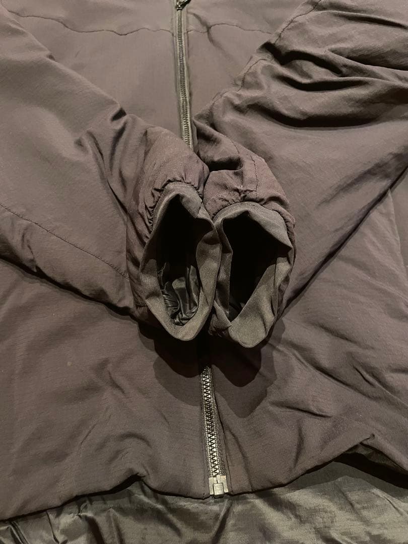 【訳あり】の為低価格出品　ARC'TERYX アウター　ブラック