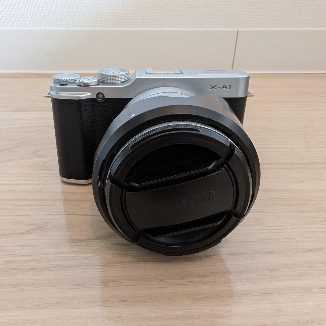 【極美品/訳あり】FUJIFILM X-A1 ダブルレンズキット 希少シルバー