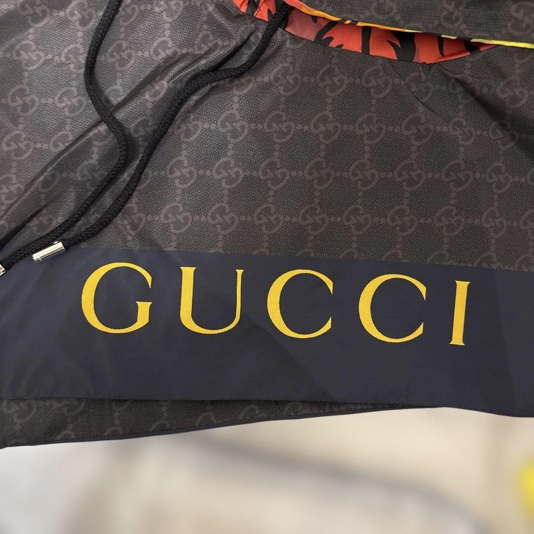 GUCCIフードポンチョM