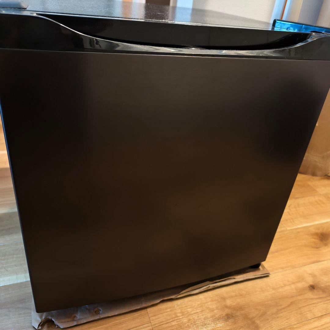 マクスゼン　冷凍庫　31L