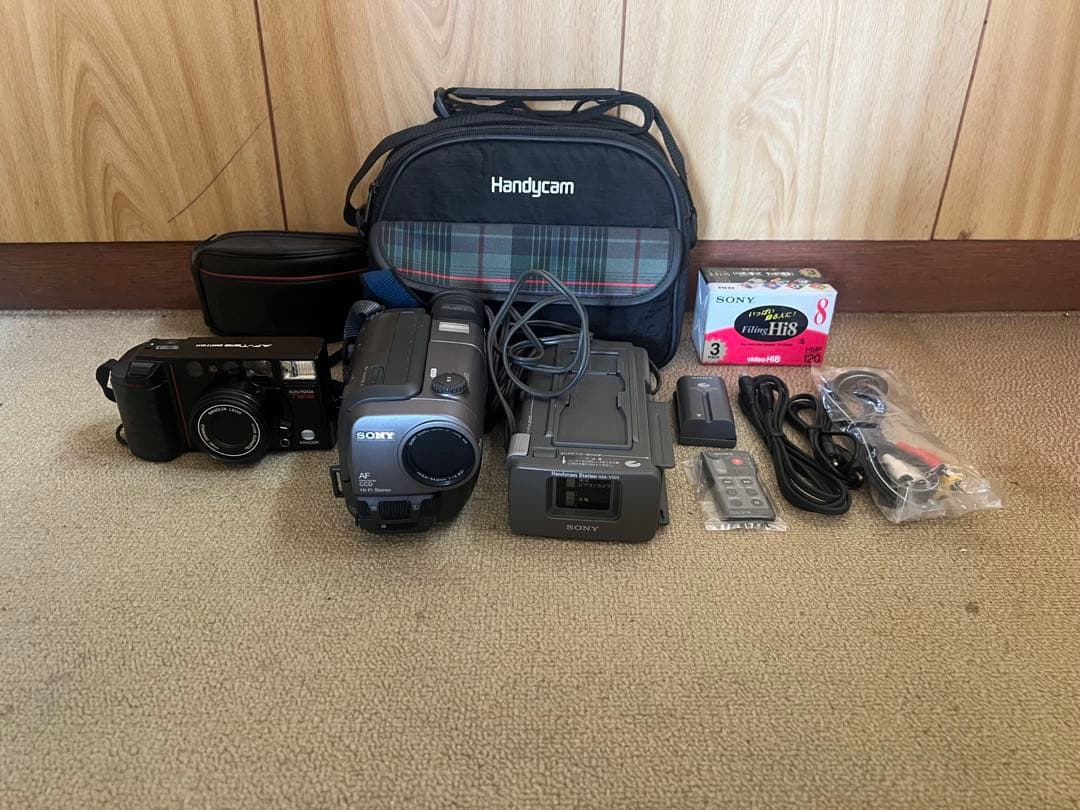 【O-1446】ソニー ビデオカメラ CCD-TR11 ミノルタ AF-Tele