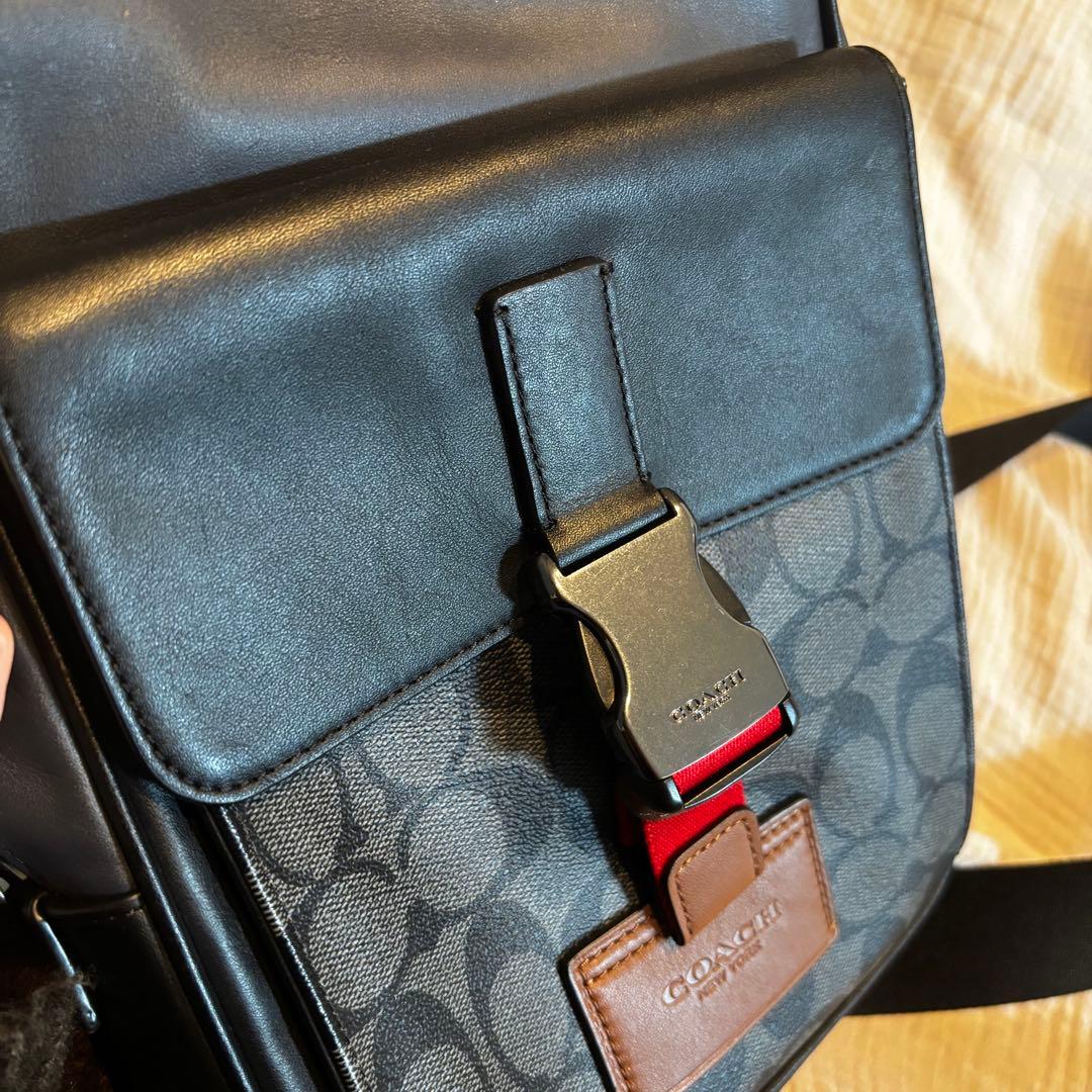 おおもり　Coach ボディバッグ ブラック/グレー