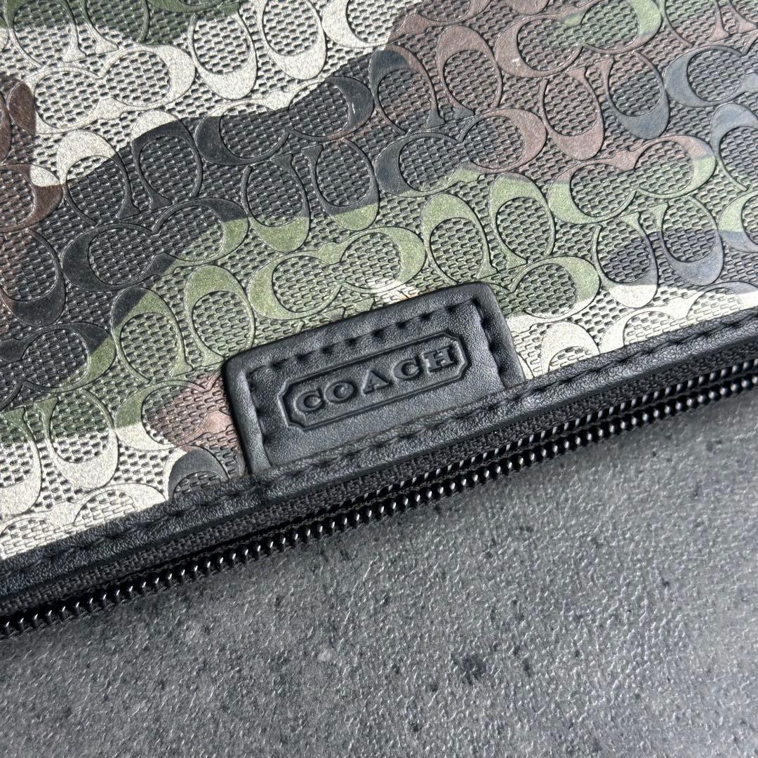 COACH ファティーグカモフラージュ柄　ラウンドジップ　長財布