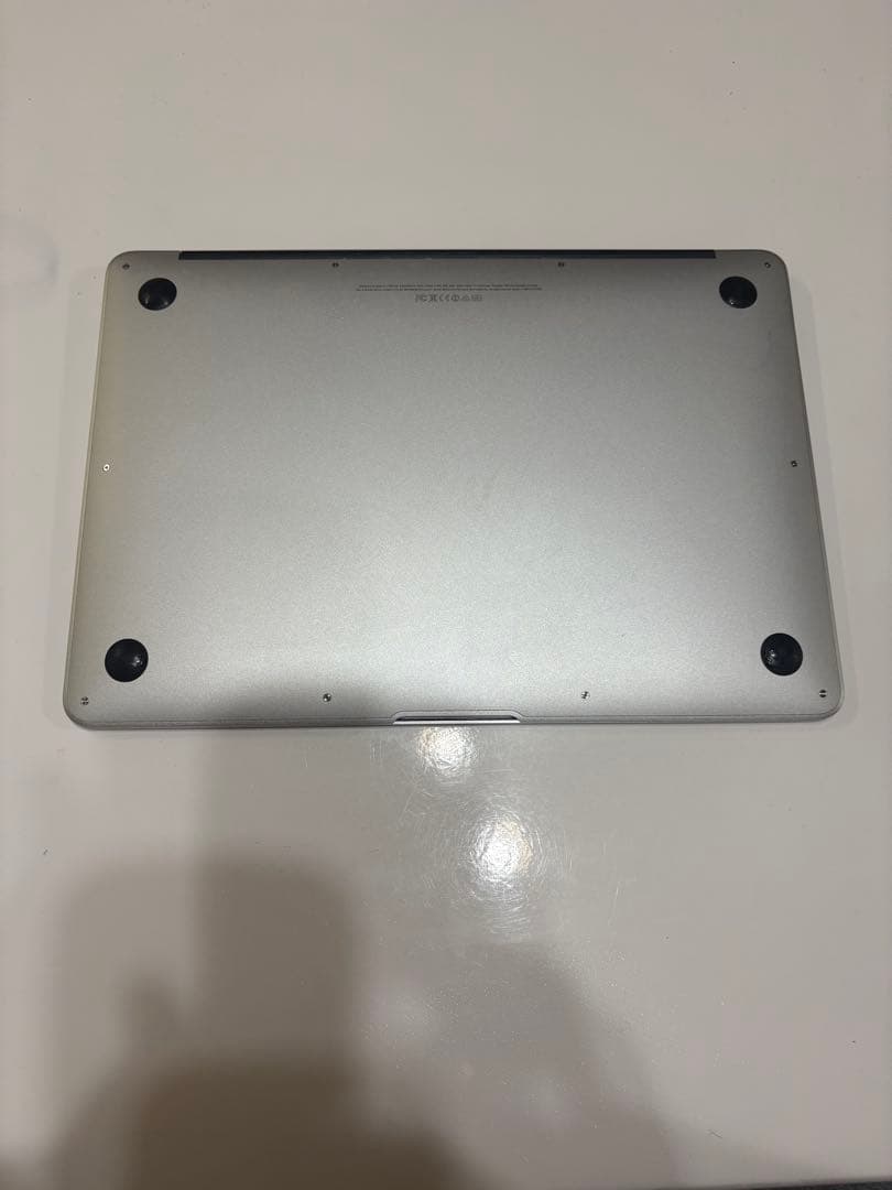 MacBook Air 13インチ / Core i5 / 初期化済み