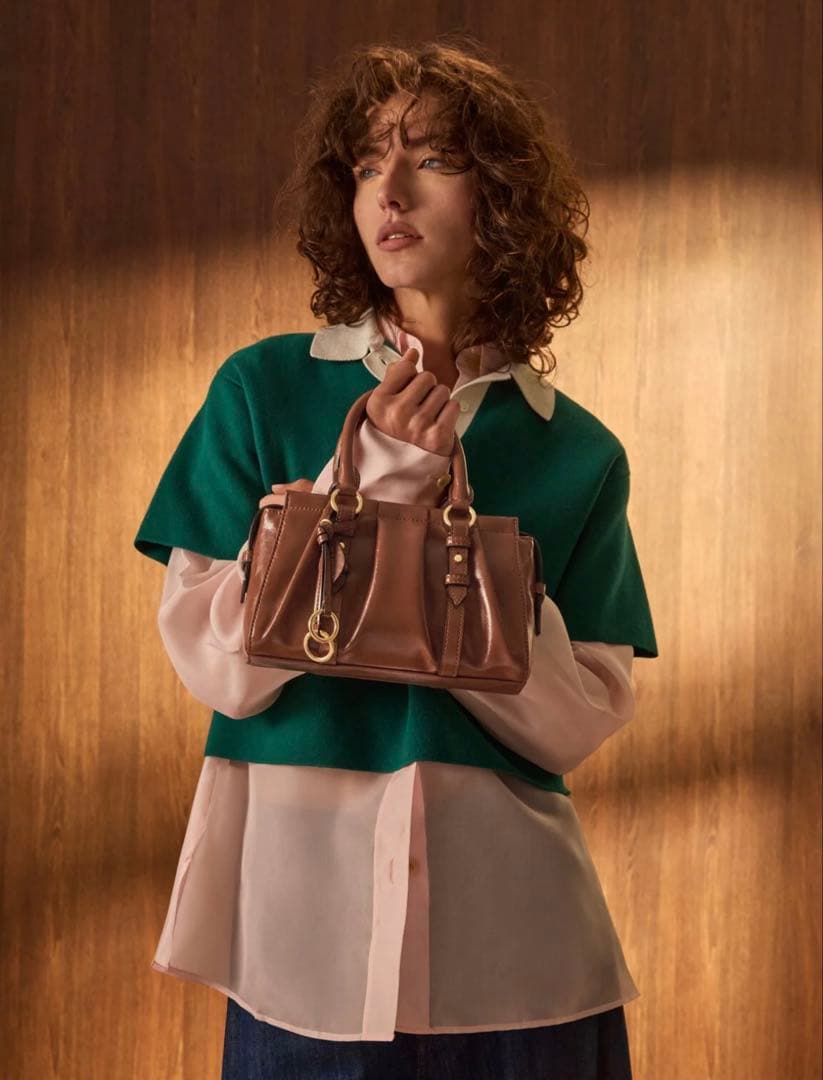 【新品】Charles&Keithブリットンルーシュドトップハンドルトートバッグ