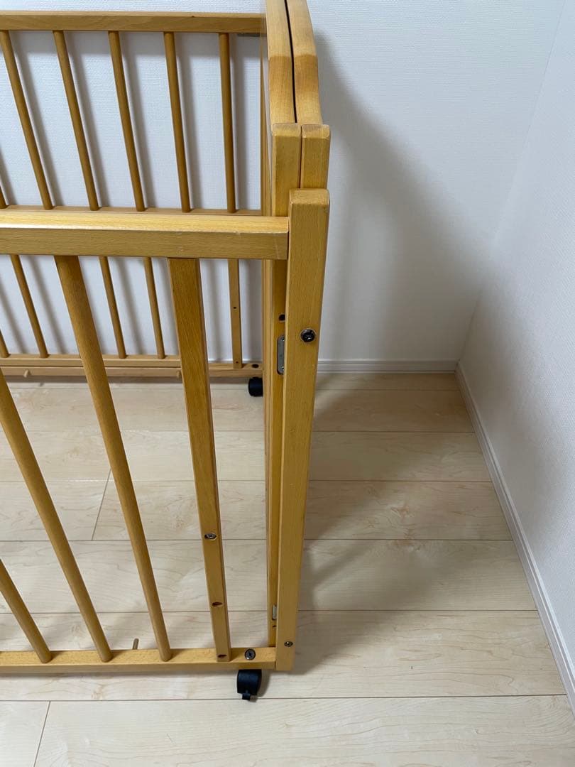 【送料込み】サワベビー　国産ベビーベッド（サークル変更可能）