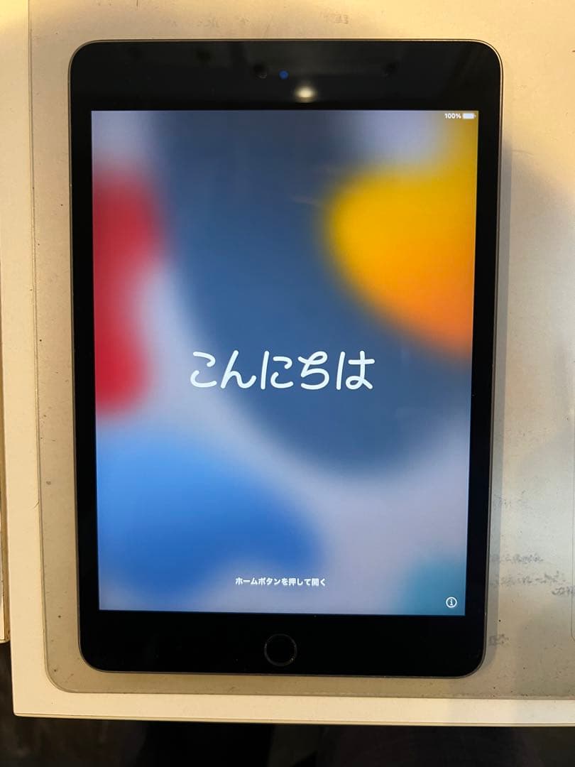 iPad 第5世代 Wi-fi 64GB スペースグレイ A2133