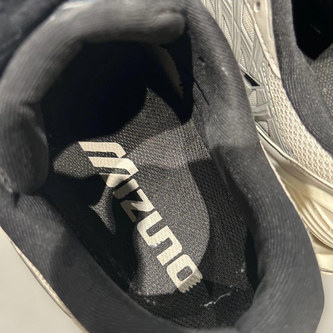 美品Mizuno Wave Prophecy ホワイト/グレー スニーカー