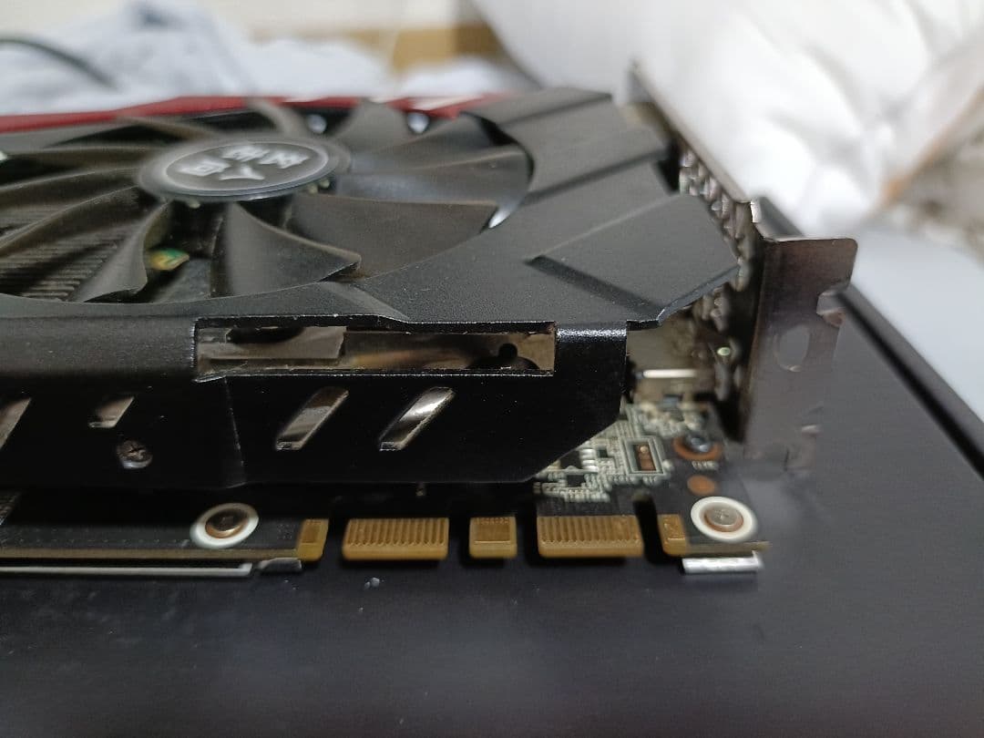 玄人志向 GeForce GTX 1070 8G 動作確認済　モンハンワイルズ