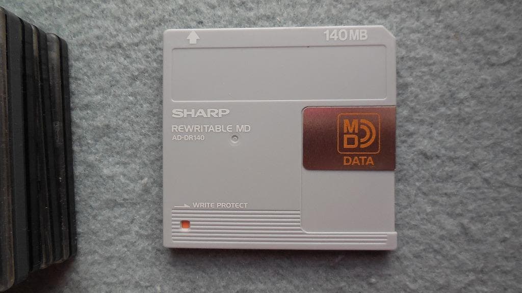 シャープMD-PS1-S MDデータ デジタルビデオカメラ+DATA MD 5枚