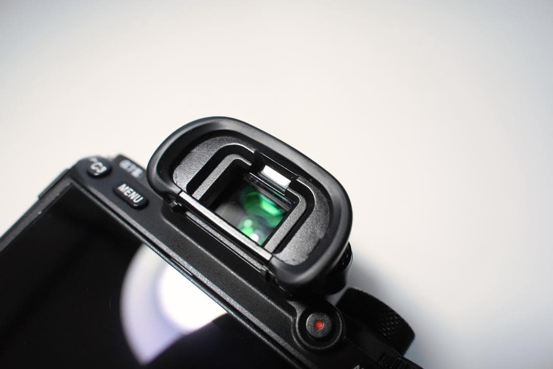 SONYミラーレス一眼カメラ α7III ズームレンズキットILCE-7M3K