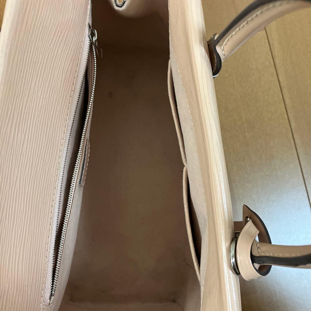 ルイヴィトン エピ ハンドバッグ