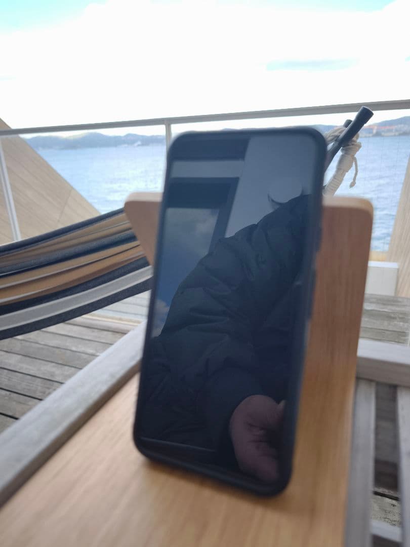 Google Pixel8 spigenケース付き