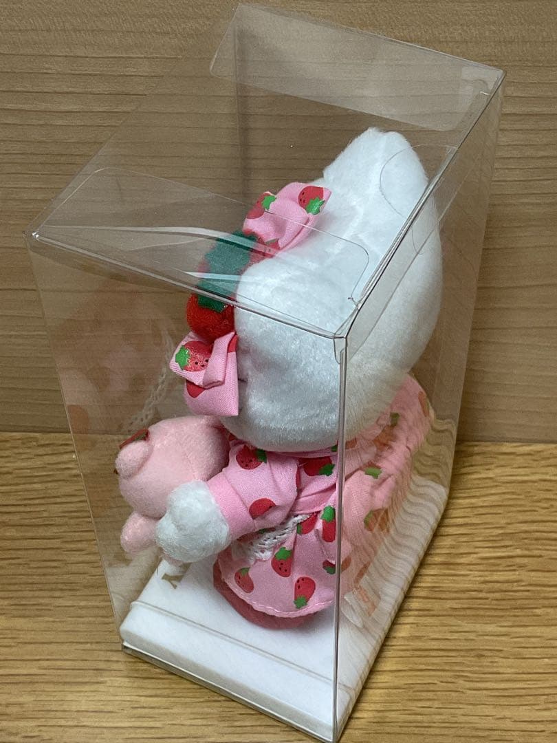 ハローキティ マンスリードール いちご ポイントドール