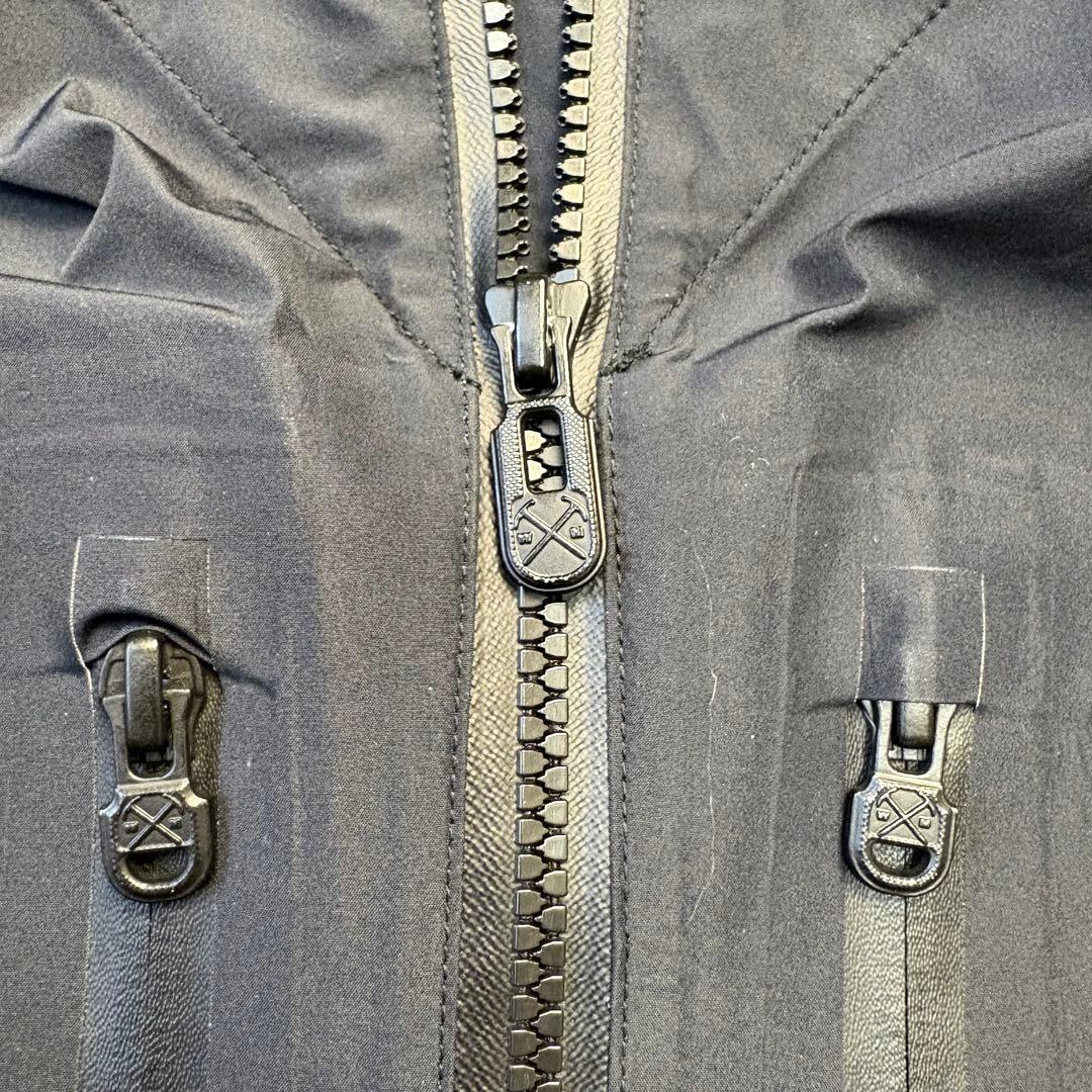 美品　ホワイトマウンテニアリング　マウンテンパーカー　ゴアテックス　黒　メンズ