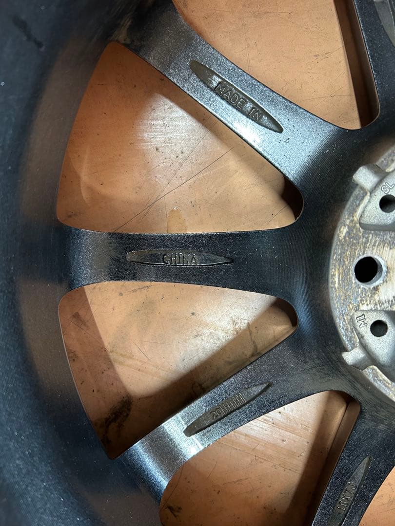 225/60R18 ホイール　スタッドレス4本セット　18インチ　トーヨータイヤ